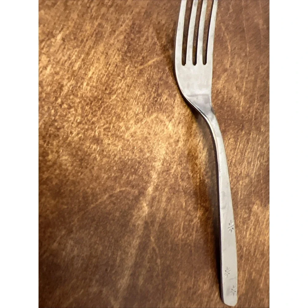 Superior Stainless USA  Galaxy Dessert Fork  Solid 6-7/8